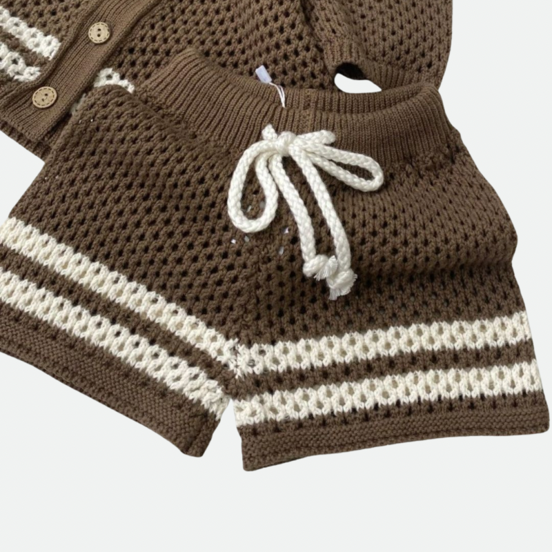 Stickat Sommarset för Barn – Topp & Shorts i Bomull